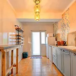 Charming T3 With Patio, And Surf Peniche