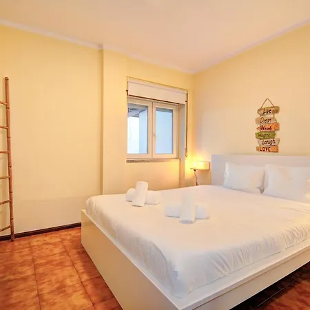 Charming T3 With Patio, And Surf Appartamento *