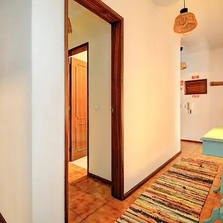 Charming T3 With Patio, And Surf Peniche