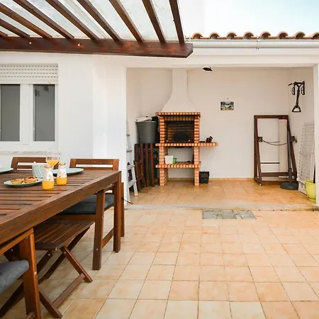 Appartamento Charming T3 With Patio, And Surf Peniche