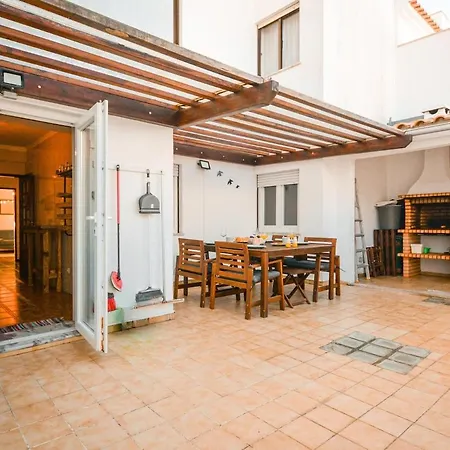 Charming T3 With Patio, And Surf * Peniche