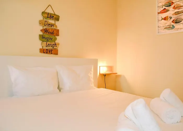 Charming T3 With Patio, And Surf Apartment