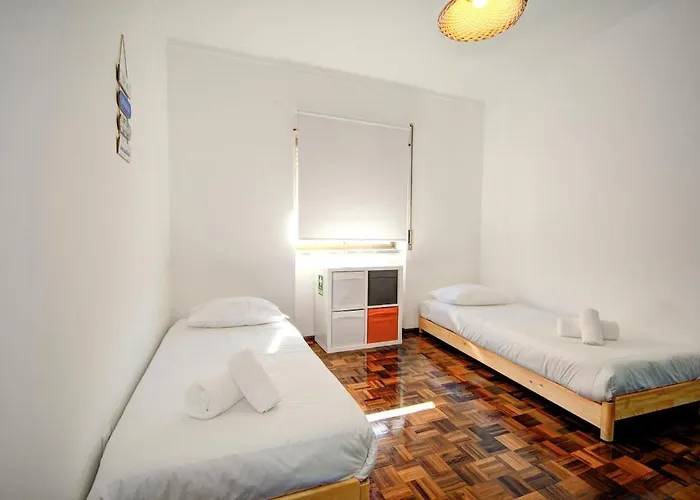 Charming T3 With Patio, And Surf *